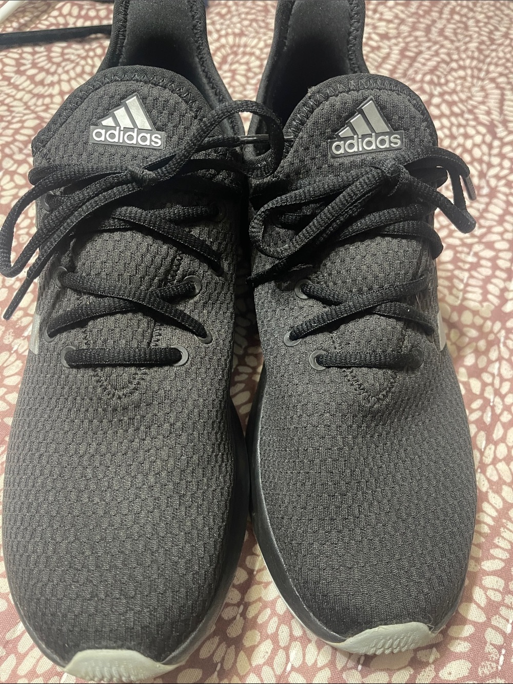 Adidas - Picture 3 of 4
